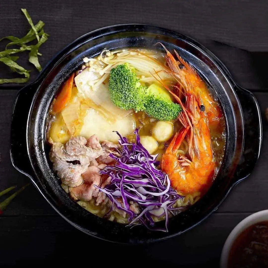 Ảnh bìa Mỳ Cay Busan - Nem Nướng Nha Trang & Đồ Ăn Vặt - Thanh Lãm