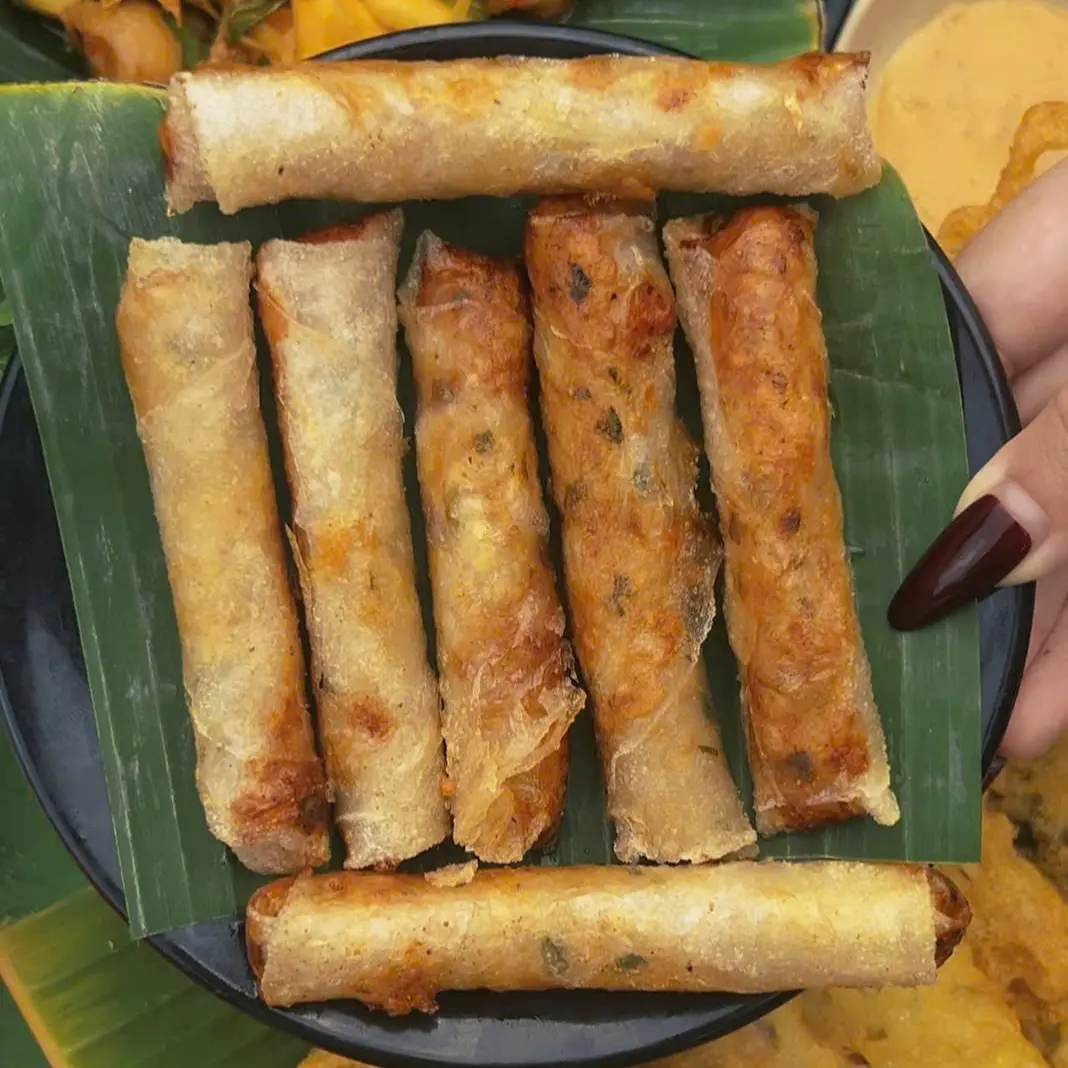 Ảnh bìa Tiệm Ăn Cô Hai Miền Trung - Kha Vạn Cân