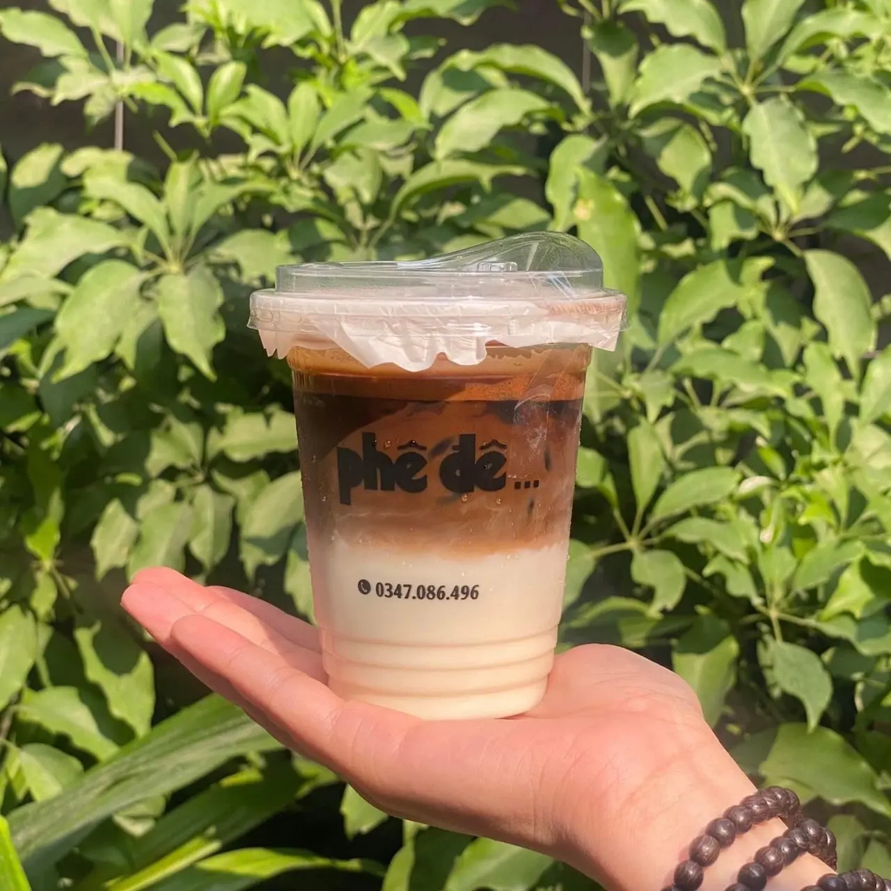 Ảnh bìa Phê Đê - Cà Phê Muối & Trà - Hoàng Ngọc Phách