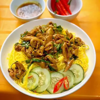 Ảnh đại diện Quỳnh - Tiệm Bún Xào Nghệ - Lê Hữu Kiều