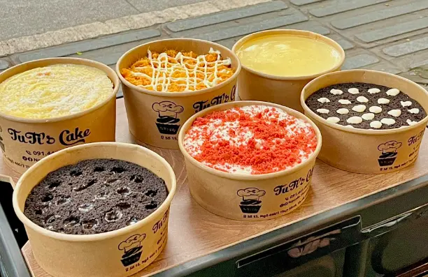 Ảnh bìa Tuti's Cake - Bông Lan Trứng Muối - Thụy Khuê