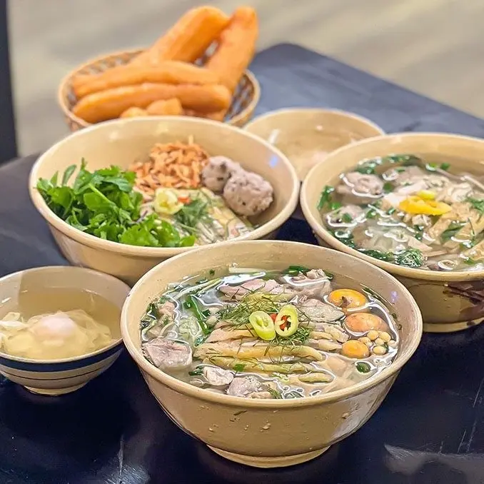 Ảnh bìa Phở Gà Bản - Tôn Thất Tùng