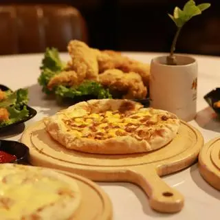 Ảnh đại diện Hip's Resto - Pizza & Mỳ Cay - Lê Phụng Hiểu