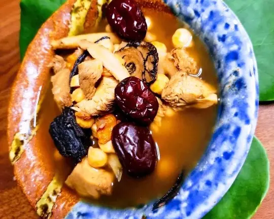 Ảnh bìa MINH HHÀ CHAY - Đông Tác