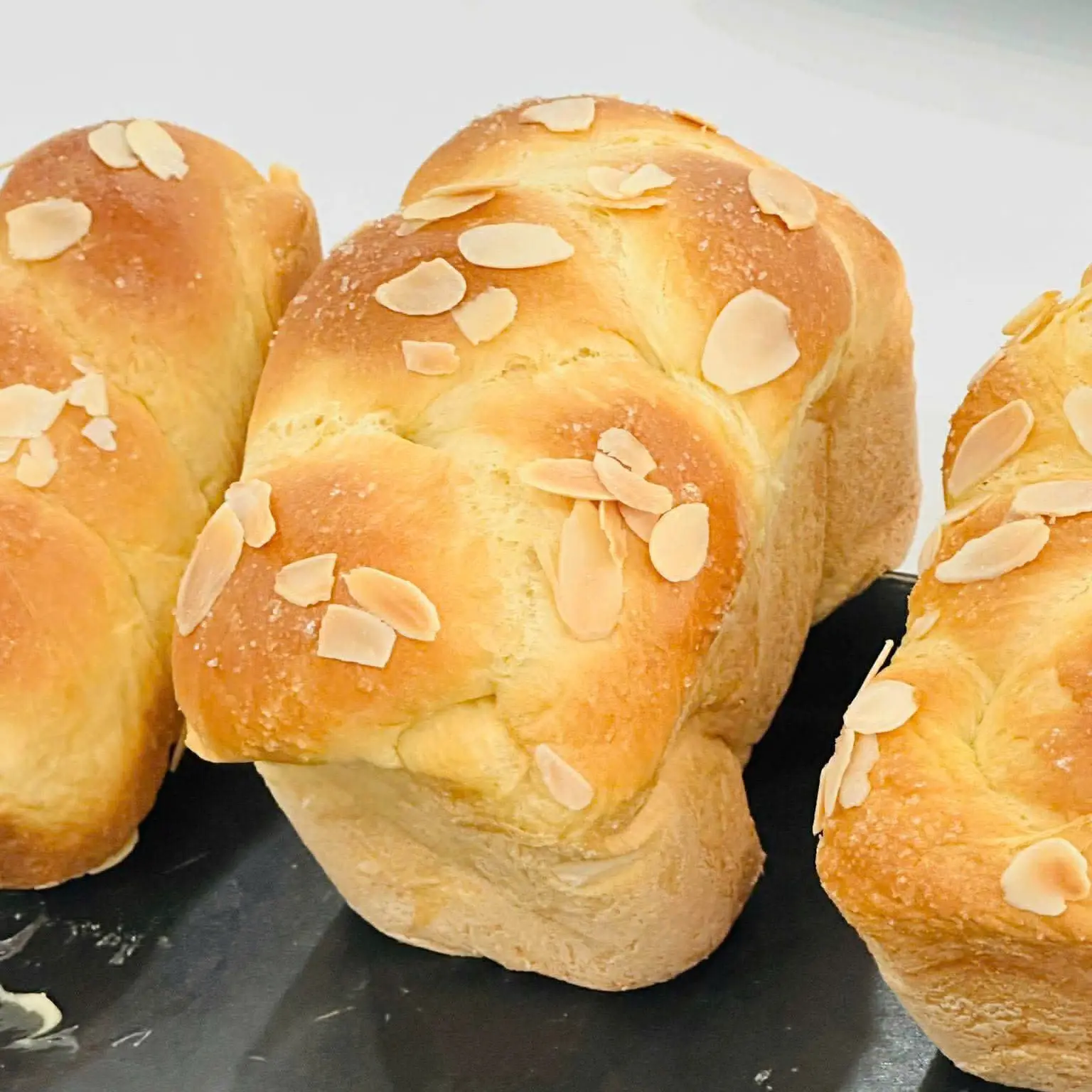 Ảnh bìa Shin - Bánh & Hoa - Lê Quang Định