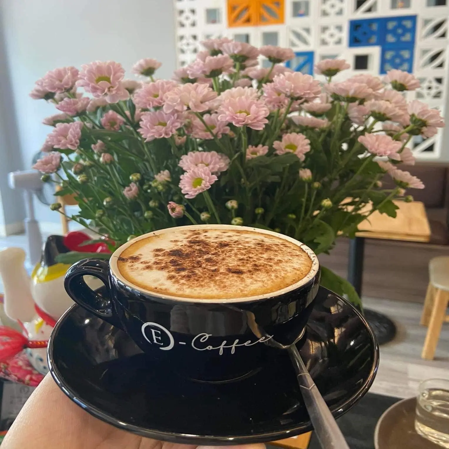 Ảnh bìa Trung Nguyên E-coffee - Shophouse Him Lam Vạn Phúc