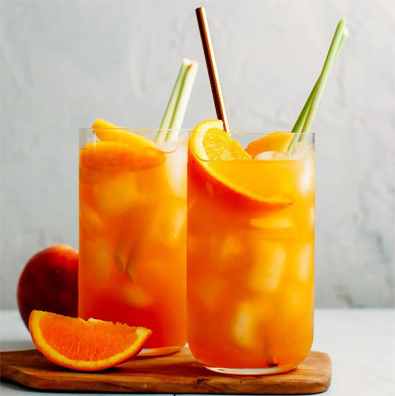 Ảnh bìa Uyển Trà - Trà sữa, Mì Kim Chi & Bún Nước Tương - Âu Cơ