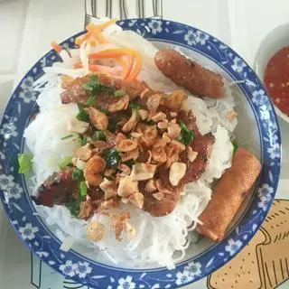 Ảnh đại diện Tài Nhi - Bún Thịt Nướng & Cơm Sườn Ốp La - Cư Xá Phú Lâm D