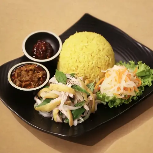 Ảnh bìa Cơm Gà Phú Yên 78 - Nguyễn Văn Thương