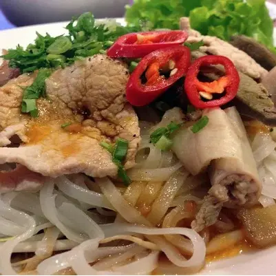 Ảnh bìa Quán 92 - Cơm Rang, Phở & Mỳ Chua Cay - Trần Quốc Toản