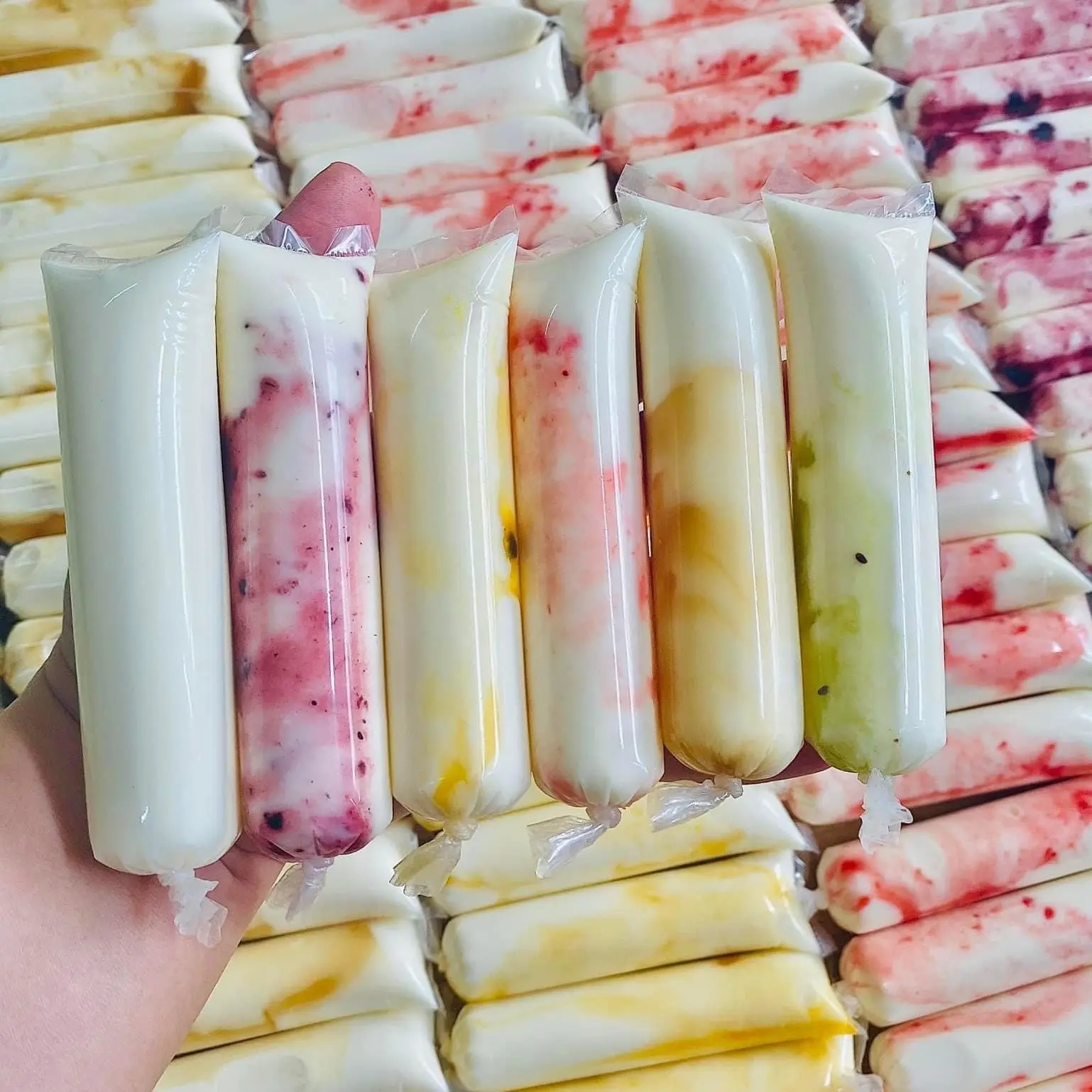 Ảnh bìa Linh Ăn Vặt Nhà Làm - Bình Thành