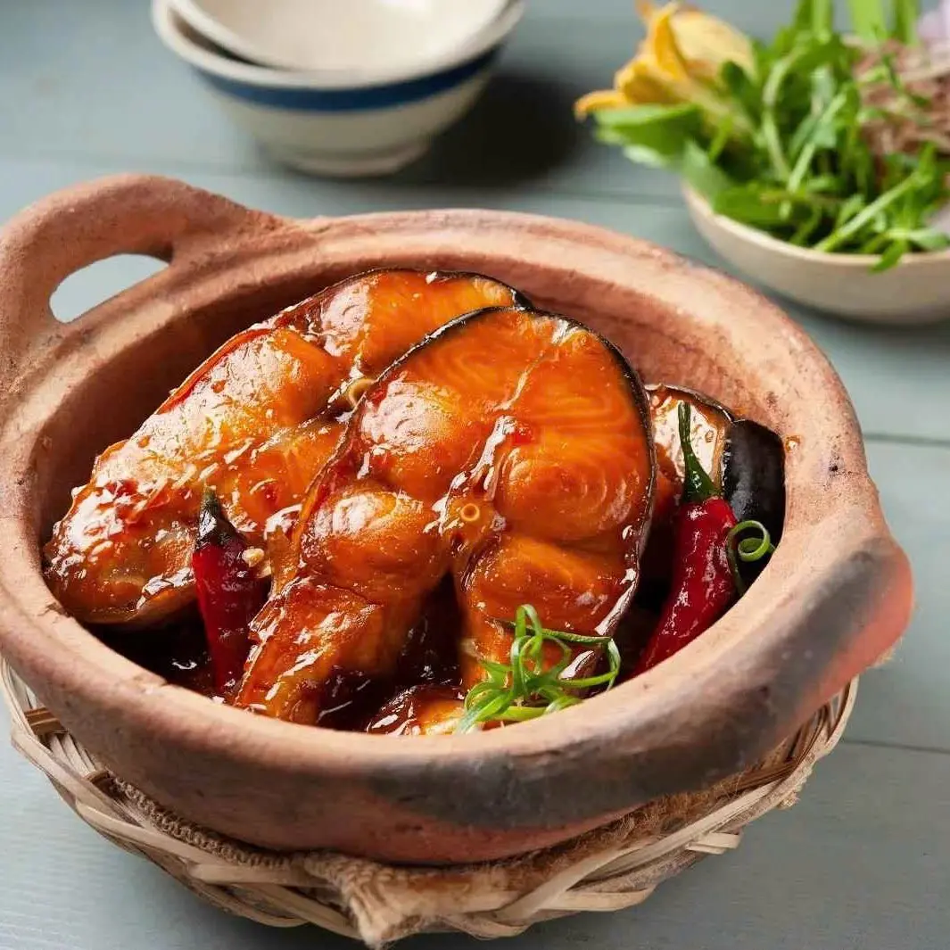 Ảnh bìa Cá Kho Truyền Thống Chị Sen - Mai Dịch