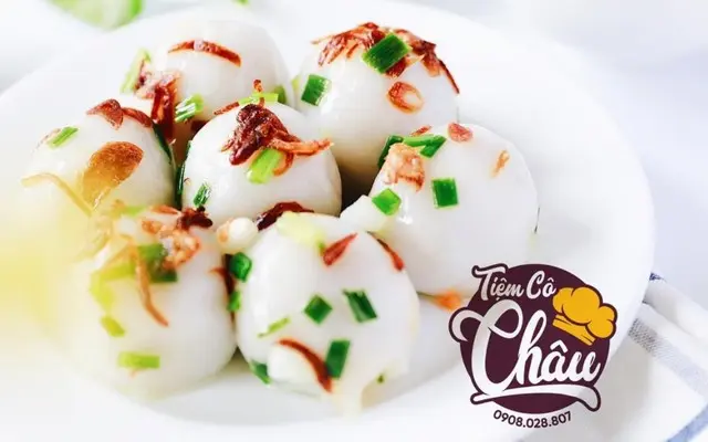 Ảnh bìa Tiệm Cô Châu - Bánh Ít Trần & Gỏi Cuốn - Nguyễn Văn Luông