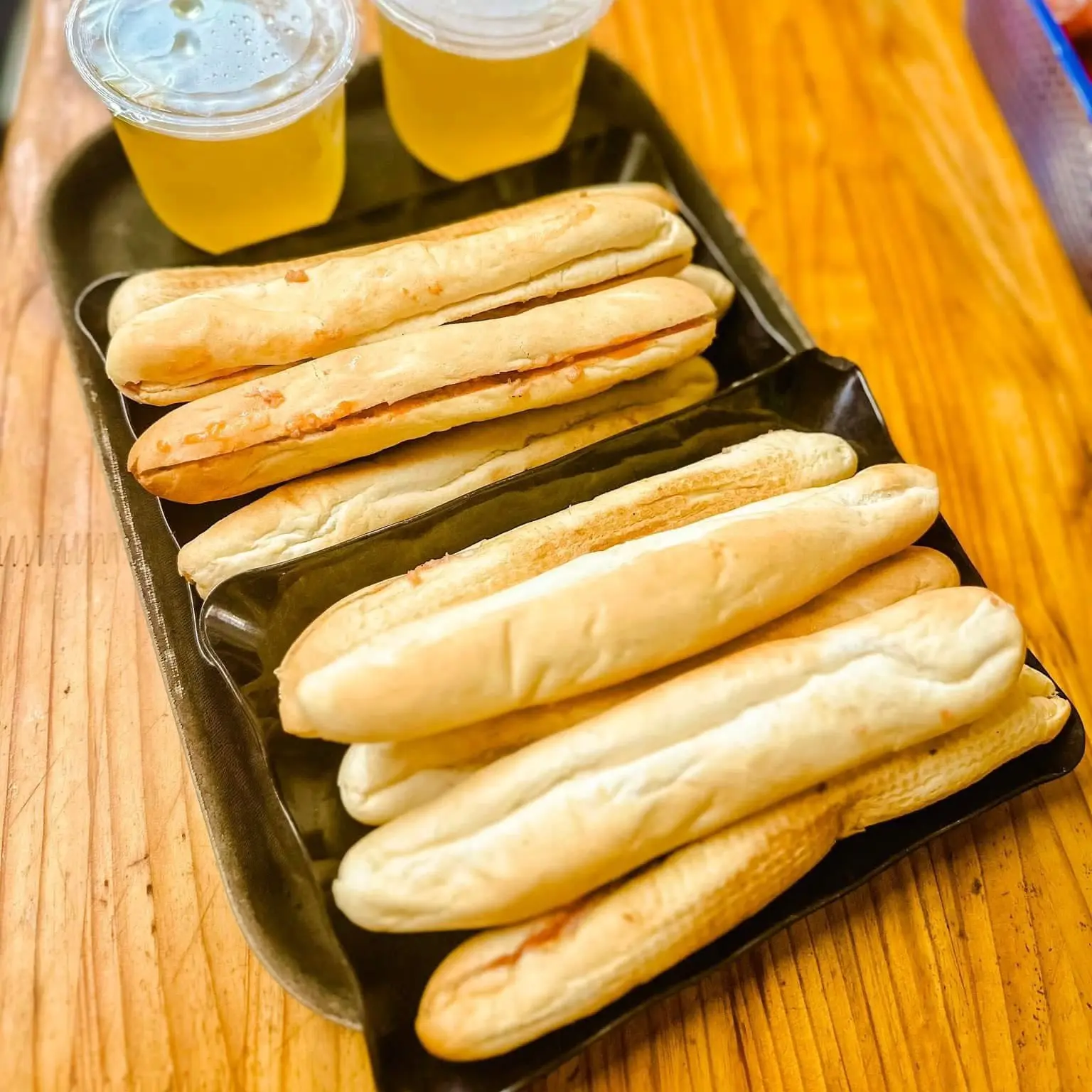 Ảnh bìa Bánh Mì Pate Cột Đèn Bami Hằng - Ngọc Lâm