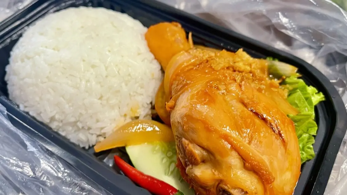 Ảnh bìa Family Chicken - Cơm Gà, Gà Rán & Mì Trộn - Láng Hạ