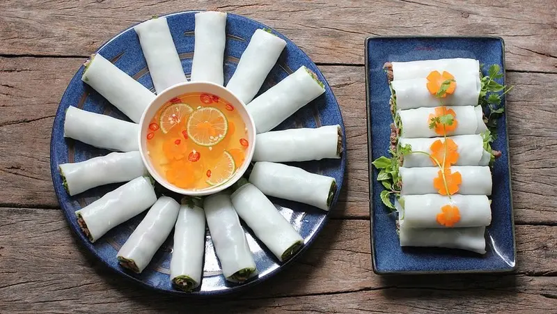 Ảnh bìa Cơm rang & phở cuốn Linh Tâm