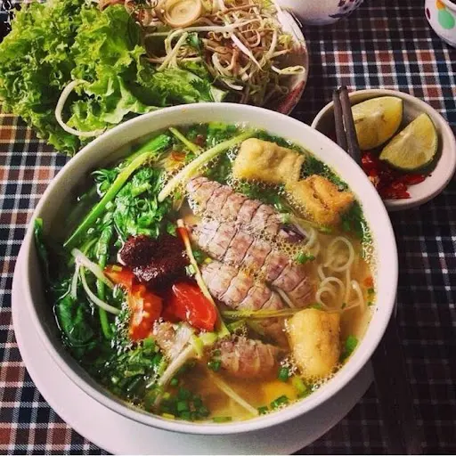 Ảnh bìa Bún Riêu Bề Bề & Cơm Văn Phòng Khánh Linh - Trần Não