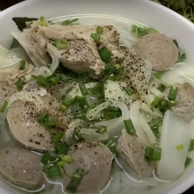 Ảnh bìa Bún Bò Má Hằng - Năm Châu