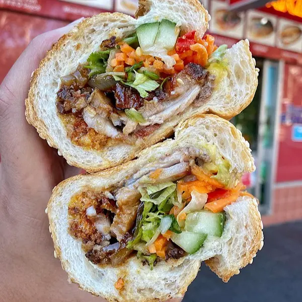 Ảnh bìa BÁNH MÌ, MÌ TRỘN & BURGER PHÚ ĐÔ - Lê Quang Đạo