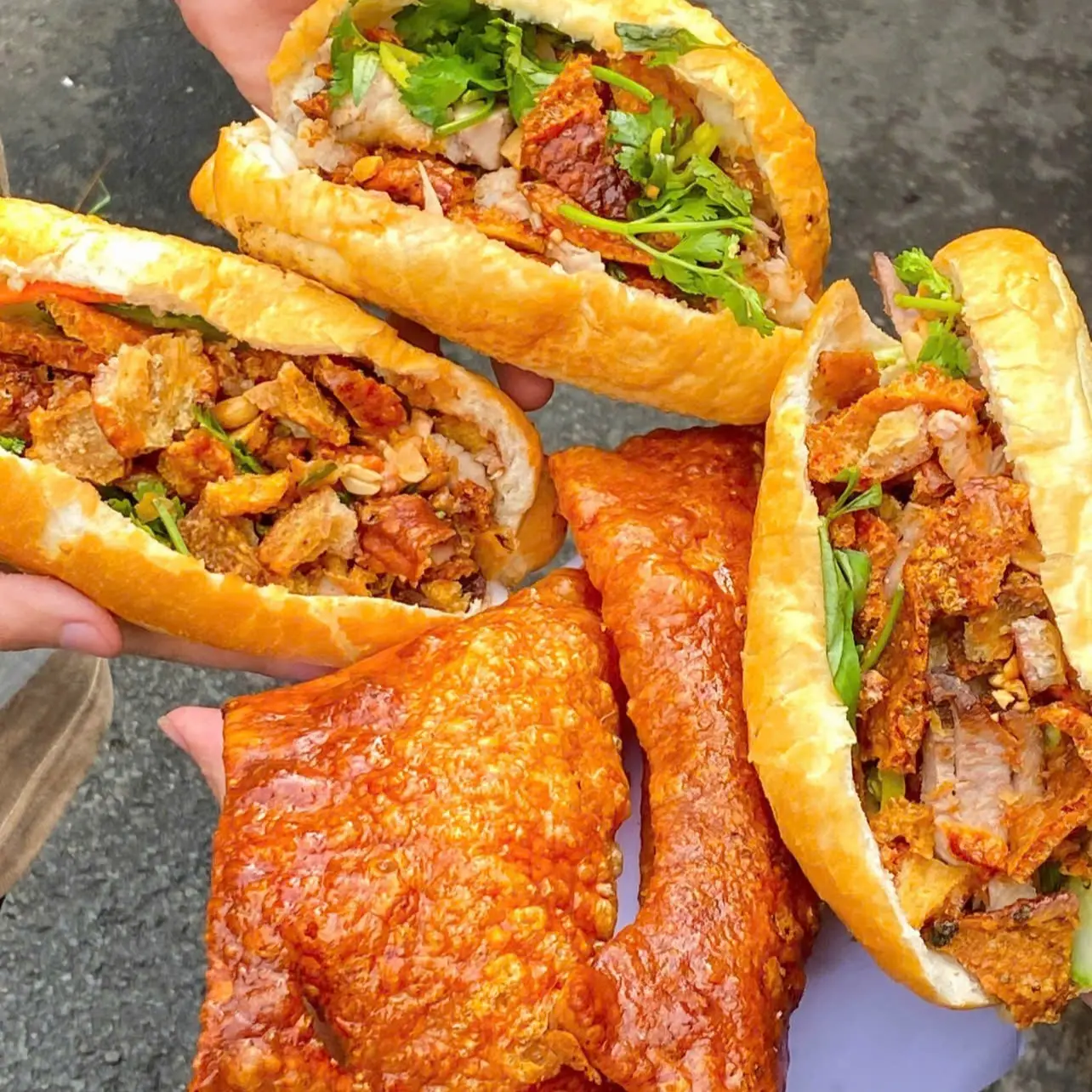 Ảnh bìa Bánh Mì Heo Quay Đỉnh Ký - Nguyễn Gia Trí