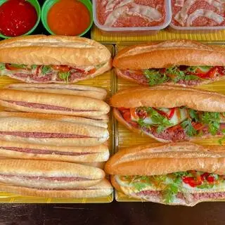 Ảnh đại diện Bánh Mì Duy Tín - Bánh Mì Pate Cột Đèn & Bánh Mì Que - Nguyễn Thị Định