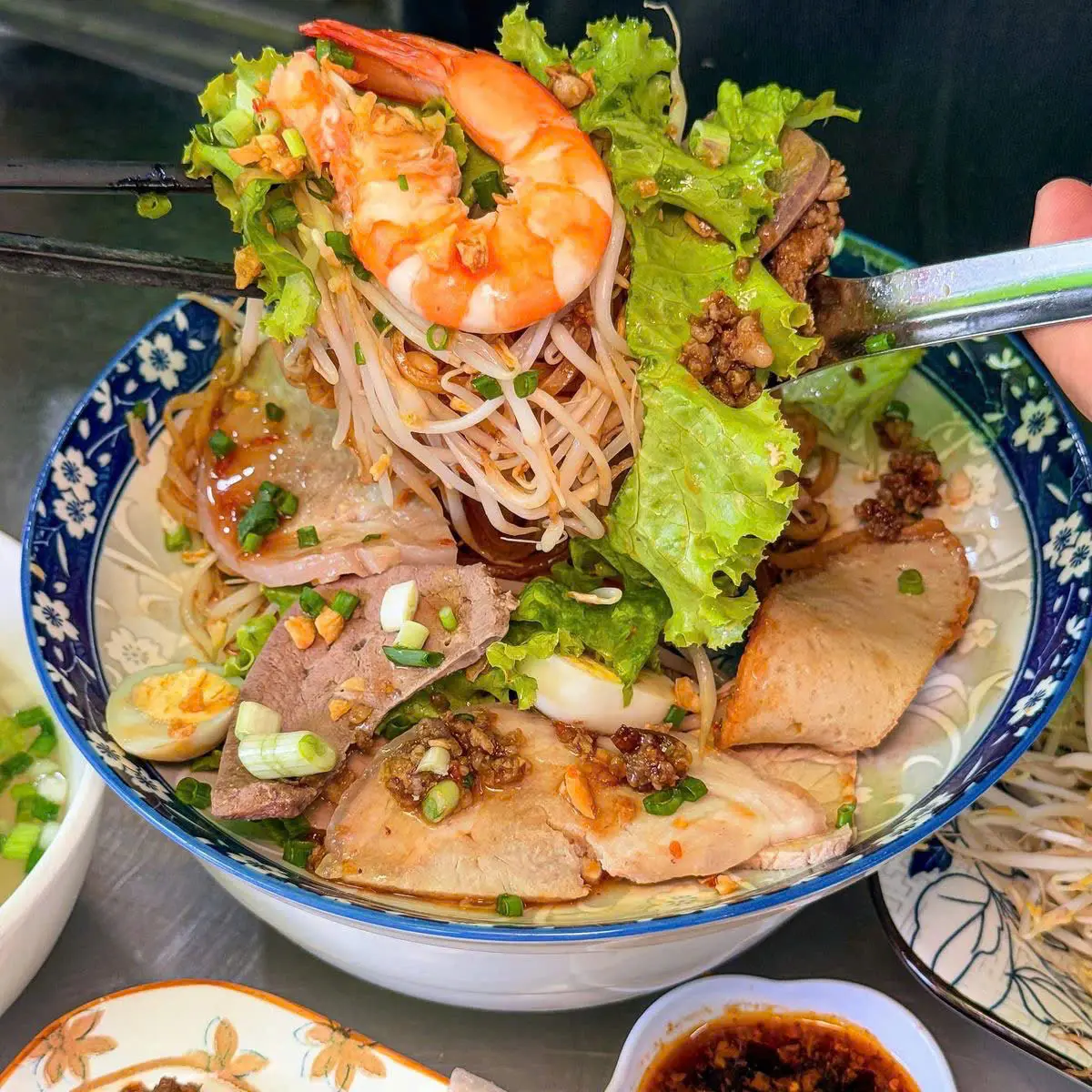 Ảnh bìa Hủ Tiếu Nam Vang - Liên Ấp 2-6