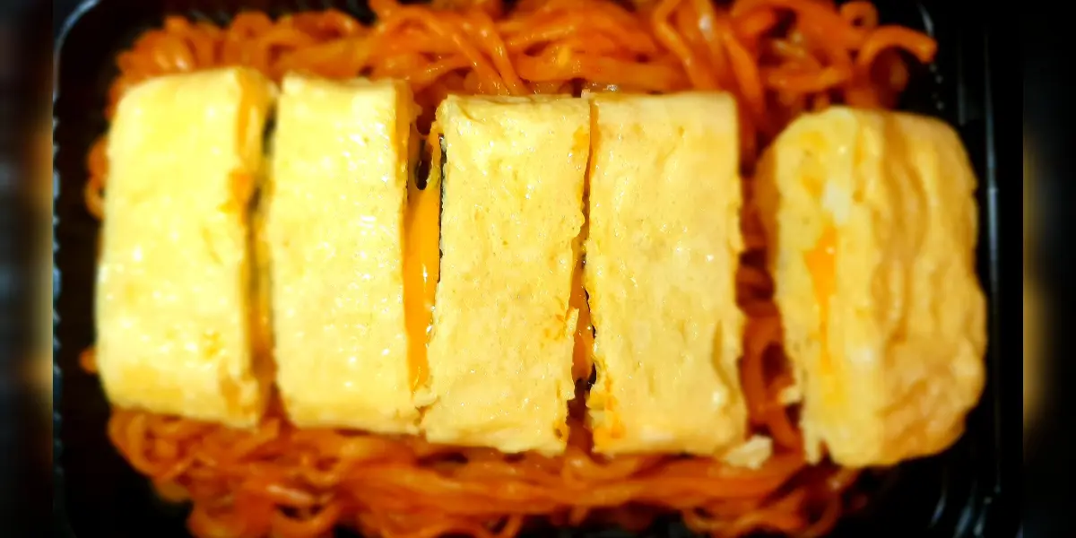 Ảnh bìa Shun Yip - Korean Street Food - Phạm Văn Chí