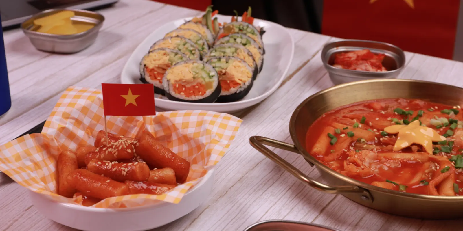 Ảnh bìa Tê Tê - Kimbap & Tokbokki - Xuân La