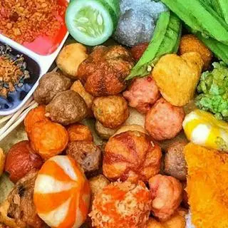 Ảnh đại diện Ăn Vặt Hẻm Cô Chang - Cá Viên Chiên & Chân Gà Sốt Thái - Đường Số 6