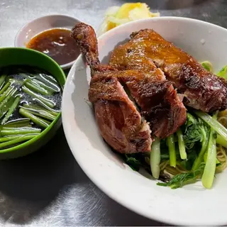 Ảnh đại diện Mì Vịt Tiềm & Sủi Cảo - PHƯỚC - Bạch Vân