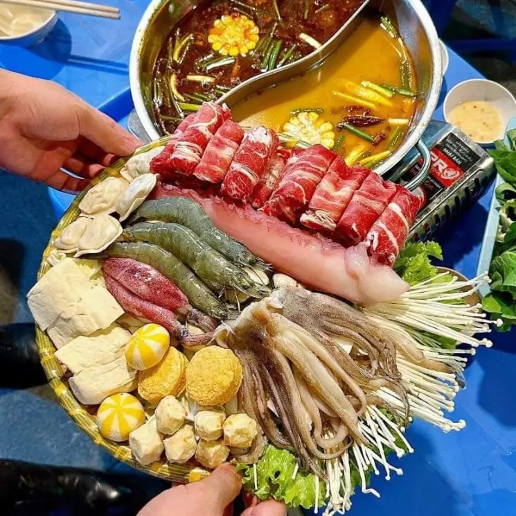 Ảnh bìa Lẩu Hải Sản Quỳnh Hương - Thạch Bàn