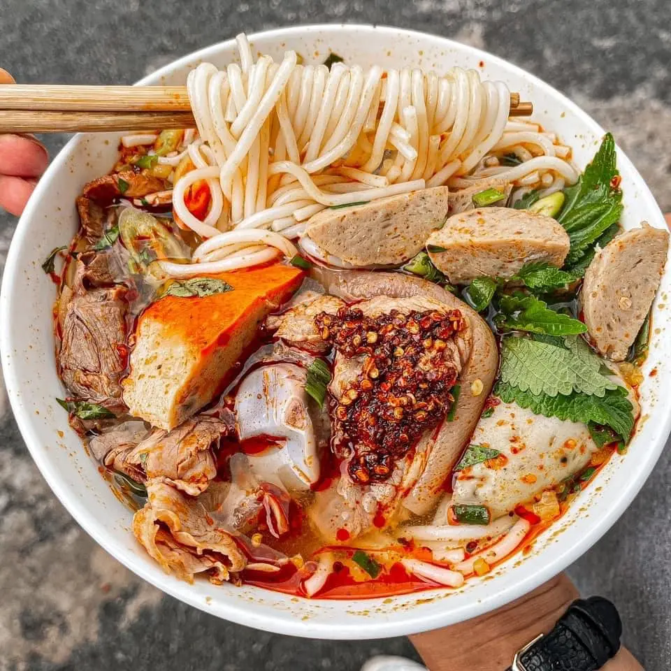 Ảnh bìa Bún Bò O Ty - Cao Thị Cách