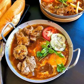 Ảnh đại diện Bánh Mì Chảo & Ăn Vặt Chị Mai - Ni Sư Huỳnh Liên