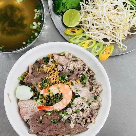 Ảnh bìa Hủ Tiếu Nam Vang Vũ Bình - Phạm Văn Chí