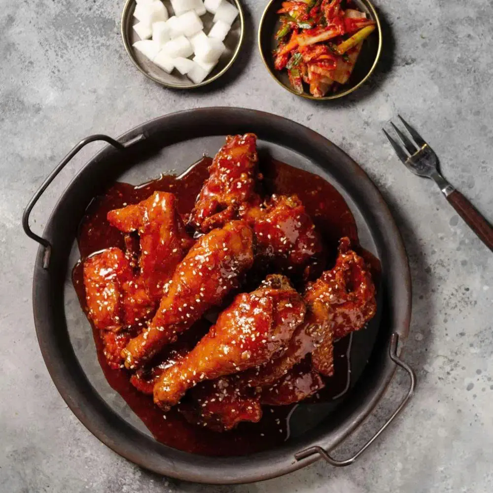 Ảnh bìa Chikii - Gà Viên Sốt & Mì Trộn - Nơ Trang Long