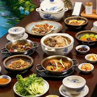 Ảnh đại diện Cơm Nhà Sin - Tôn Thất Tùng