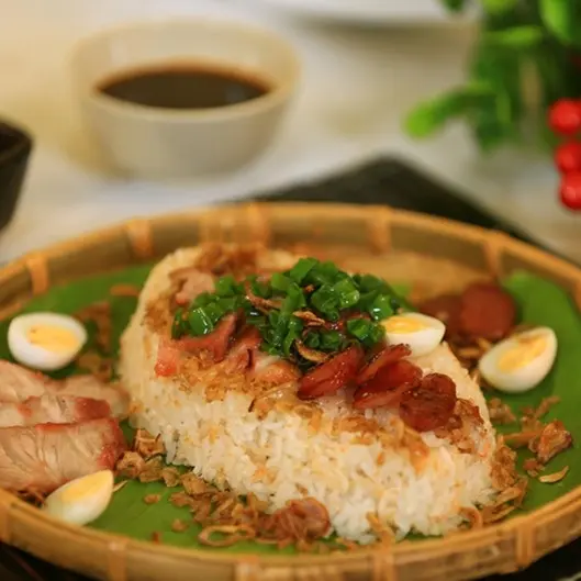 Ảnh bìa Cô Năm - Xôi Nóng & Bánh Mì - Tống Tất Thắng