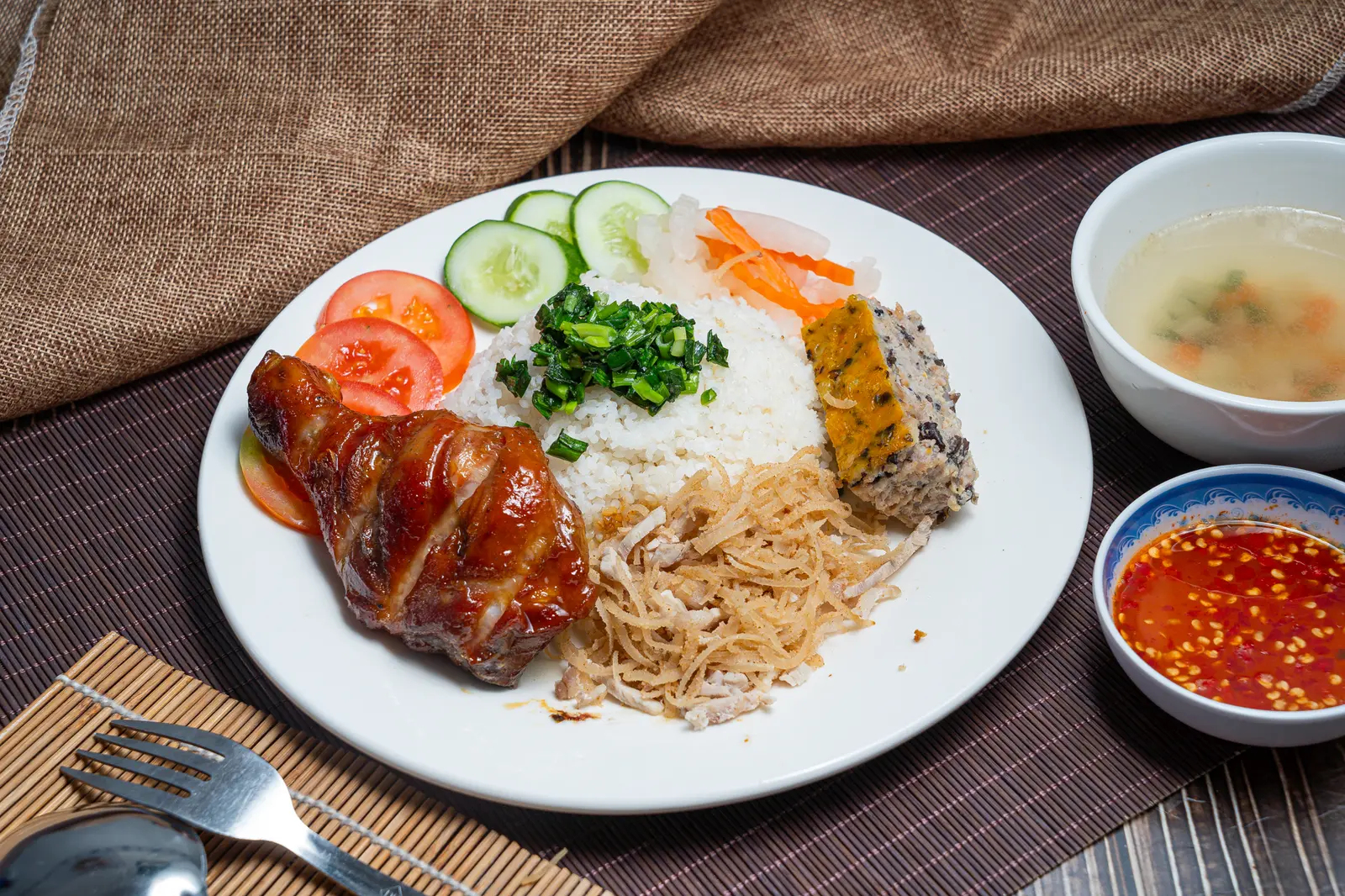 Ảnh bìa Cơm Tấm Đêm Cô Bé - Lê Trọng Tấn
