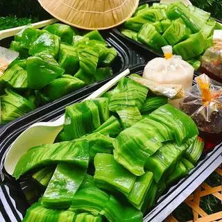 Ảnh đại diện Bánh Đúc Lá Dứa, Sương Sa Hạt Lựu & Bánh Lọt Lá Dứa A Tiến - Nguyễn Phúc Chu