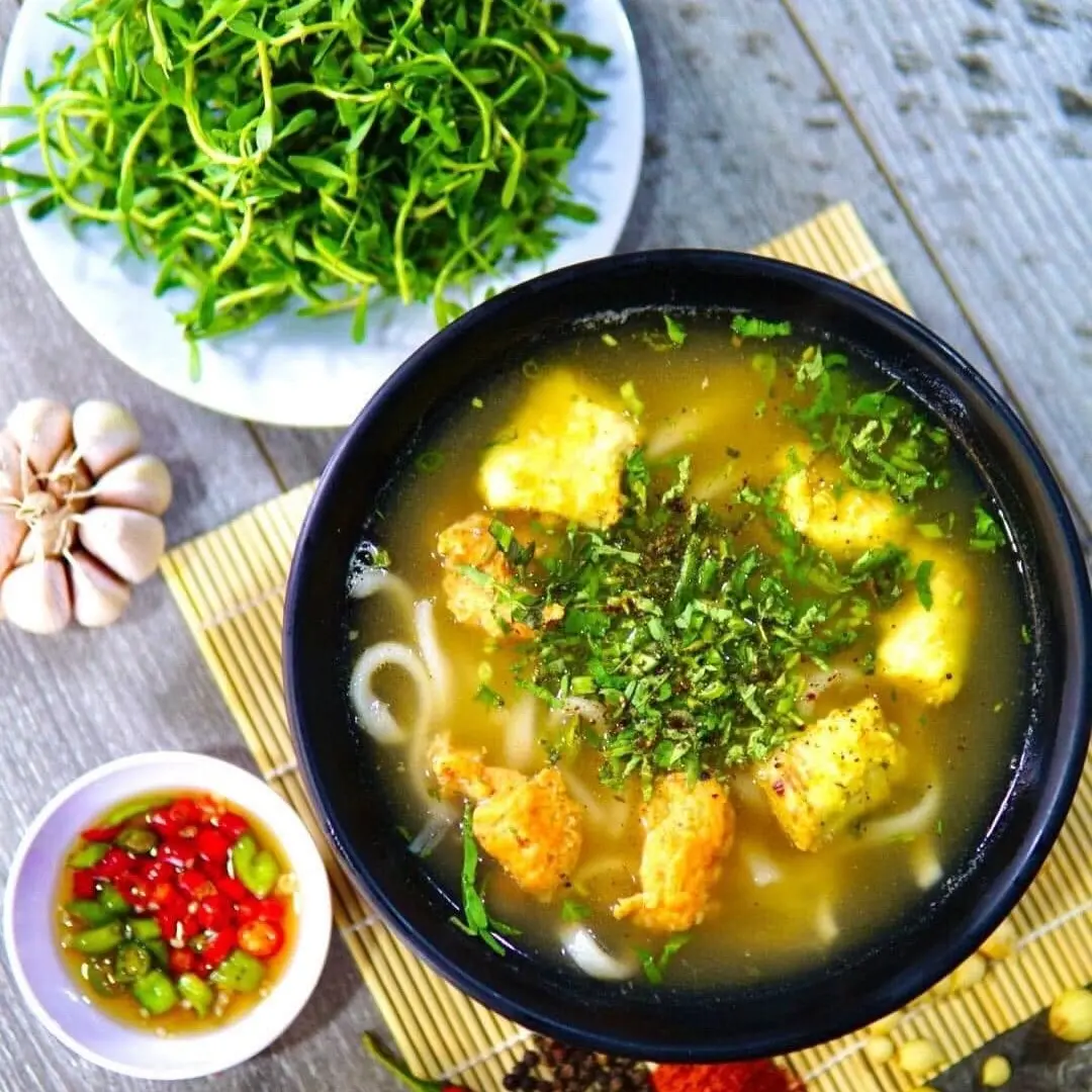 Ảnh bìa Bánh Canh Cá Lóc O Hiền - Nguyễn Hữu Tiến