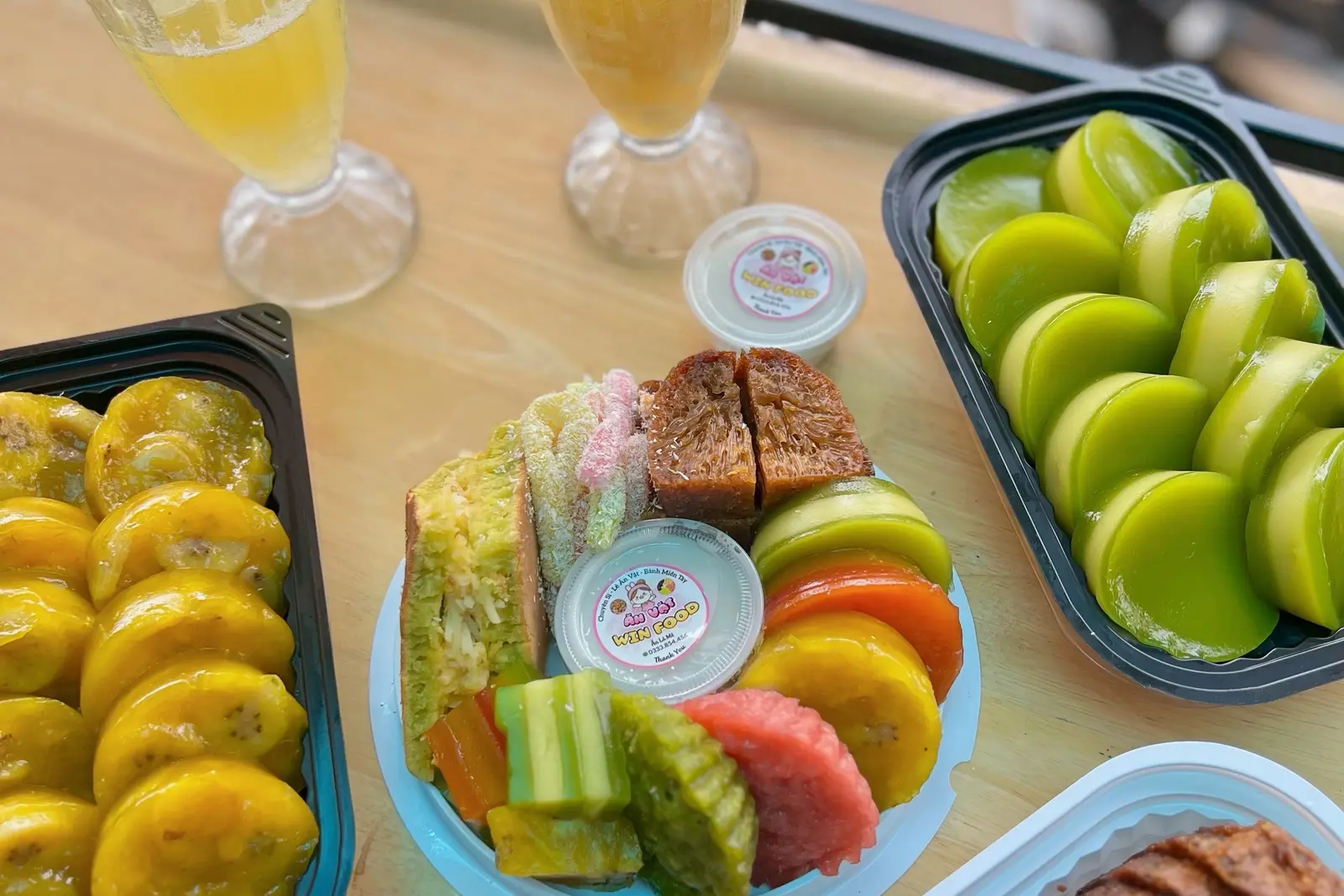 Ảnh bìa Ăn Vặt Win Food - Bánh Miền Tây & Đặc Sản Tây Bắc Thịt Gác Bếp - Chiến Thắng