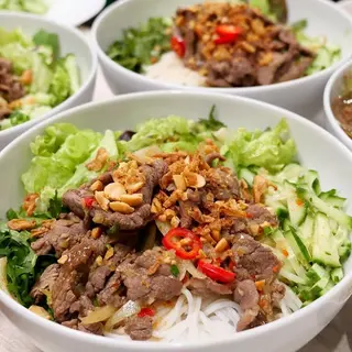 Ảnh đại diện Bếp Nhà Trang - Bún Thịt Xào Đậm Đà - Vườn Lài