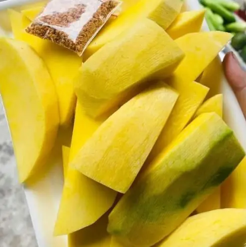 Ảnh bìa Hoa Quả Bốn Mùa - Trần Quốc Vượng