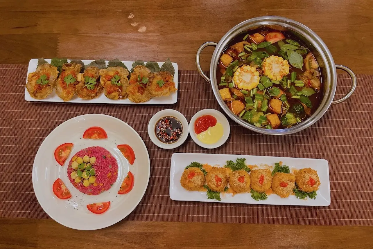 Ảnh bìa Bếp Chay Chinh - Nguyễn Văn Nghi
