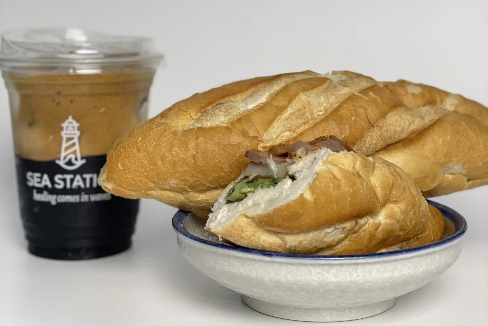 Ảnh bìa SEA STATION - Bánh Mì, Cà Phê & Matcha - Cách Mạng Tháng 8