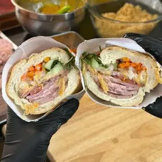 Ảnh đại diện Bánh Mì Chú Chill - Bánh Mì Thịt & Heo Quay Sài Gòn - Ô Chợ Dừa