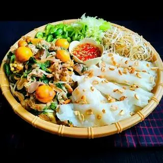 Ảnh đại diện Cô Điệp - Bánh Ướt & Bún Thịt Nướng - Nguyễn Hữu Cảnh