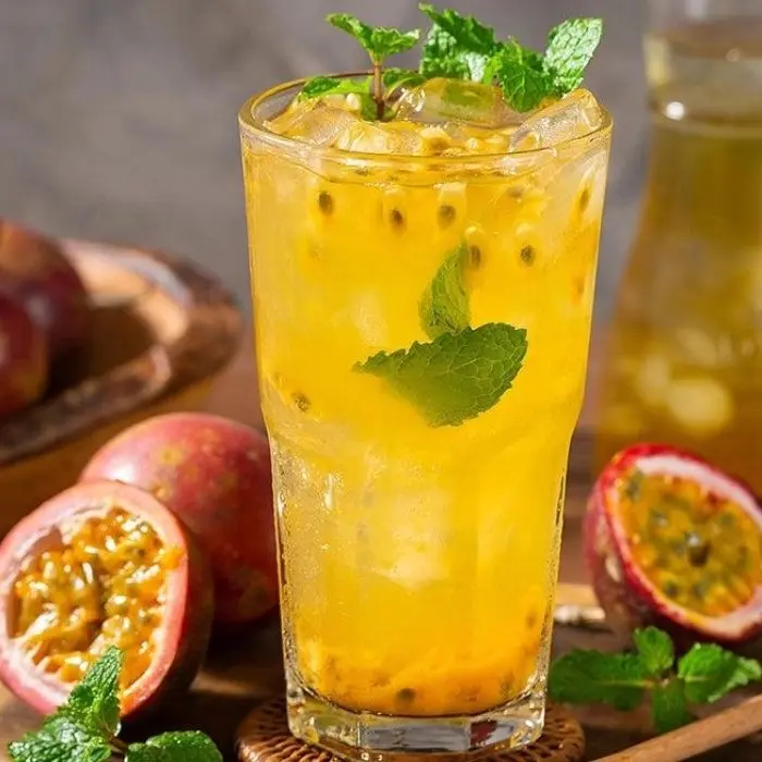 Ảnh bìa Tiệm Nhà Thỏ Bông - Hoàng Mai