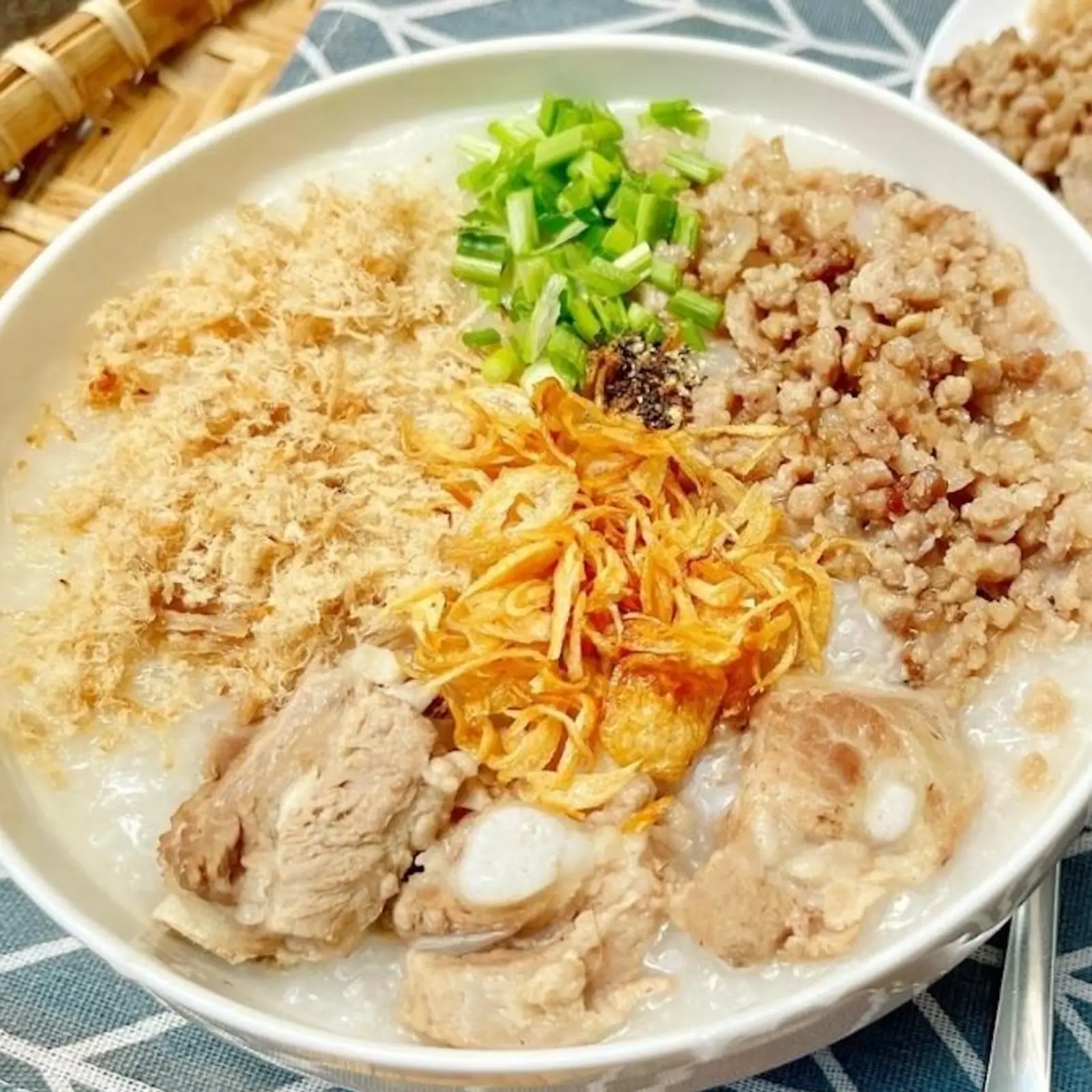 Ảnh bìa Tiệm Cháo Sườn & Hột Vịt Lộn 633 - Kinh Dương Vương