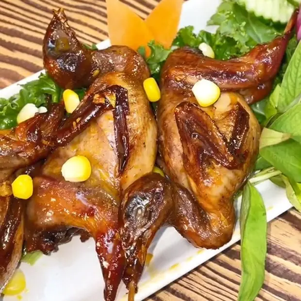 Ảnh bìa Chim Cút Chiên Bơ - Minh Phụng
